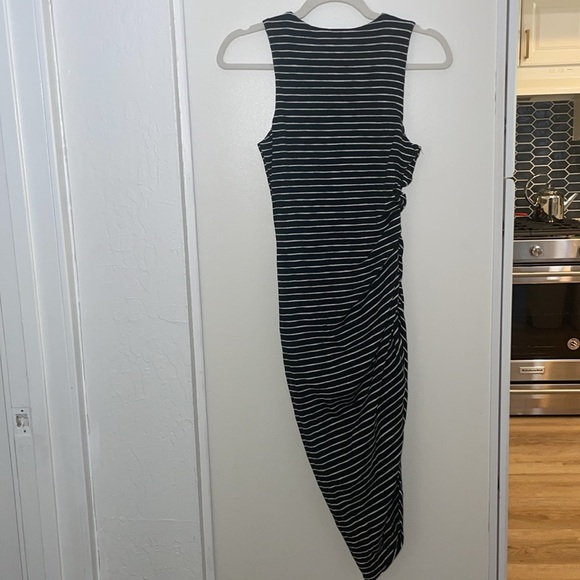 Mable Black & White Stripe Sleeveless Gathered Bodycon Dress with slit - Picture 3 of 7